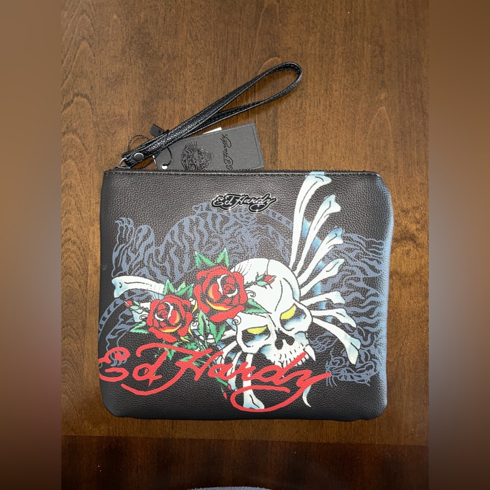 NWT Ed Hardy Black Skull and Roses Wristlet